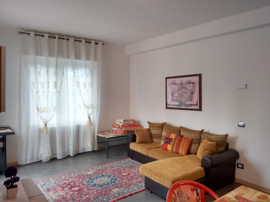 Gardens House Apartment Varenna Bagian luar foto